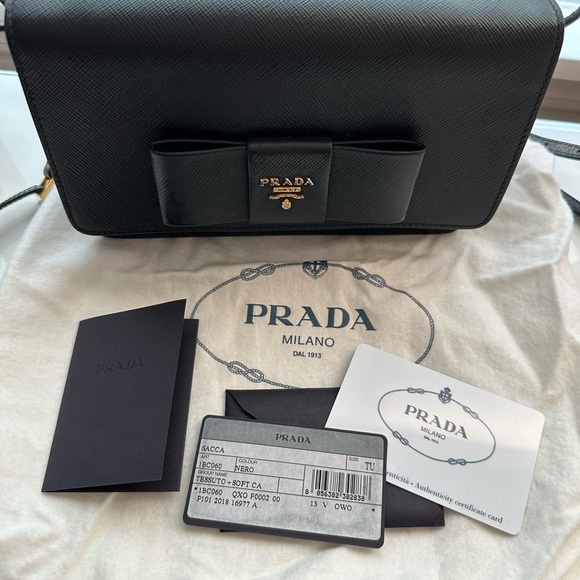 Prada Black Saffiano Bow crossbody - Picture 8 of 15